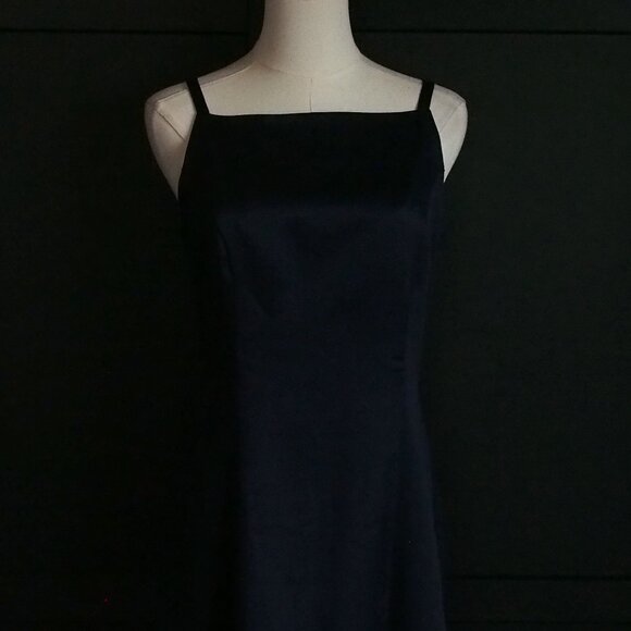 Fairweather | Vintage Floor Length Bateau Neck Gown in a Beautiful Navy - Picture 3 of 5